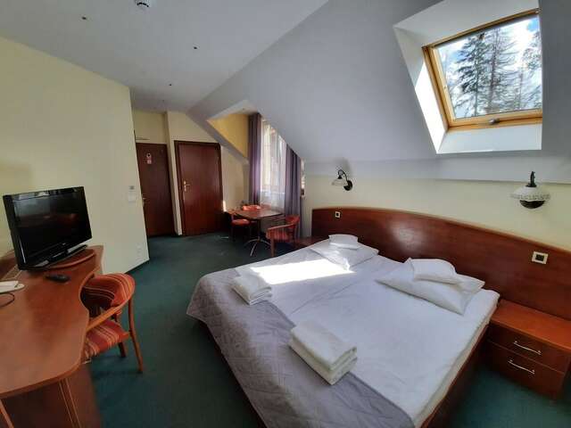 Отель Malachit Medical SPA Hotel Карпач-28