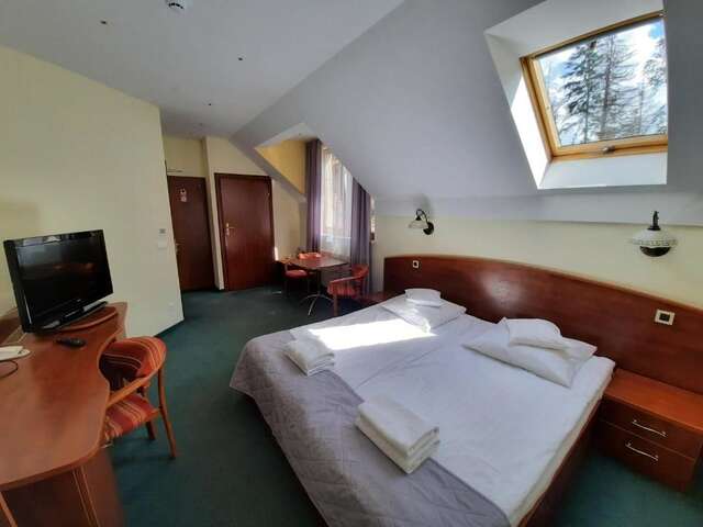 Отель Malachit Medical SPA Hotel Карпач-59